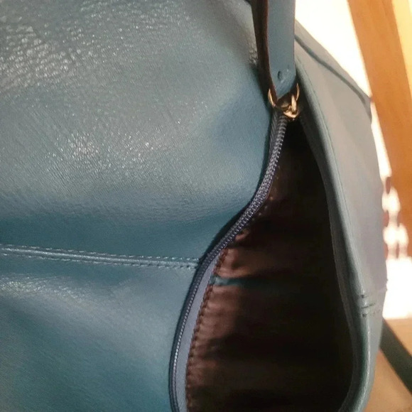 Franco Sarto leather crossbody shoulder bag - Picture 7 of 11